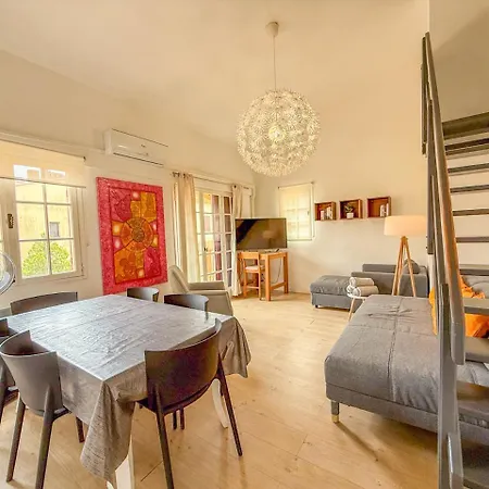 Apartment Pour 6 Personnes , De Saint Clair Le Lavandou